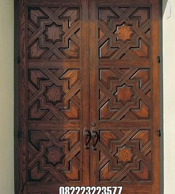Motif Pintu Kupu Tarung Minimalis Kayu Jati Ukir Piramida